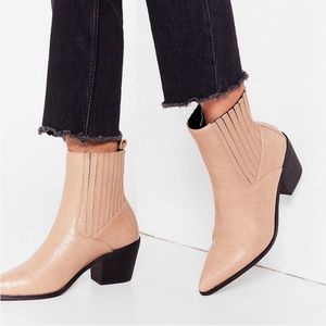 Nasty Gal Faux Leather Croc Pointed Ankle Booties Sz 8